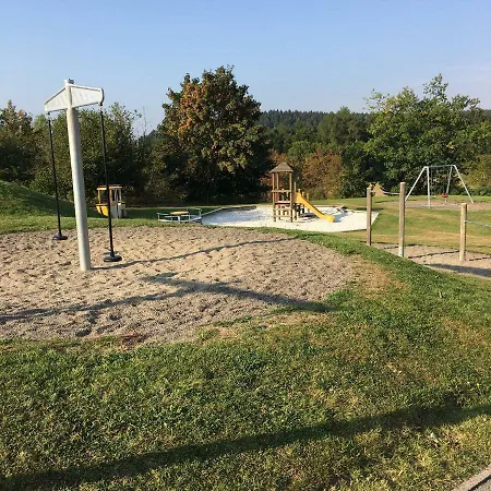 דירה Kasing Mit Freiem Wlan Und Schwimmbad 3*