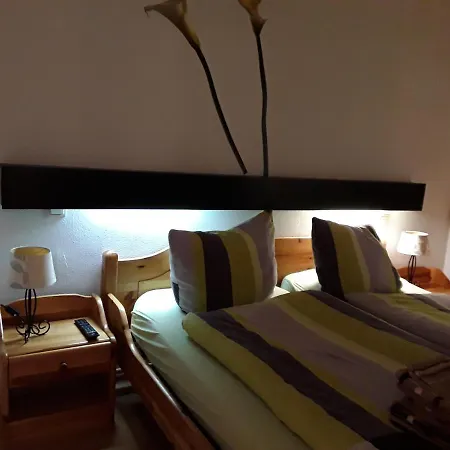 Kasing Mit Freiem Wlan Und Schwimmbad Daire 3*